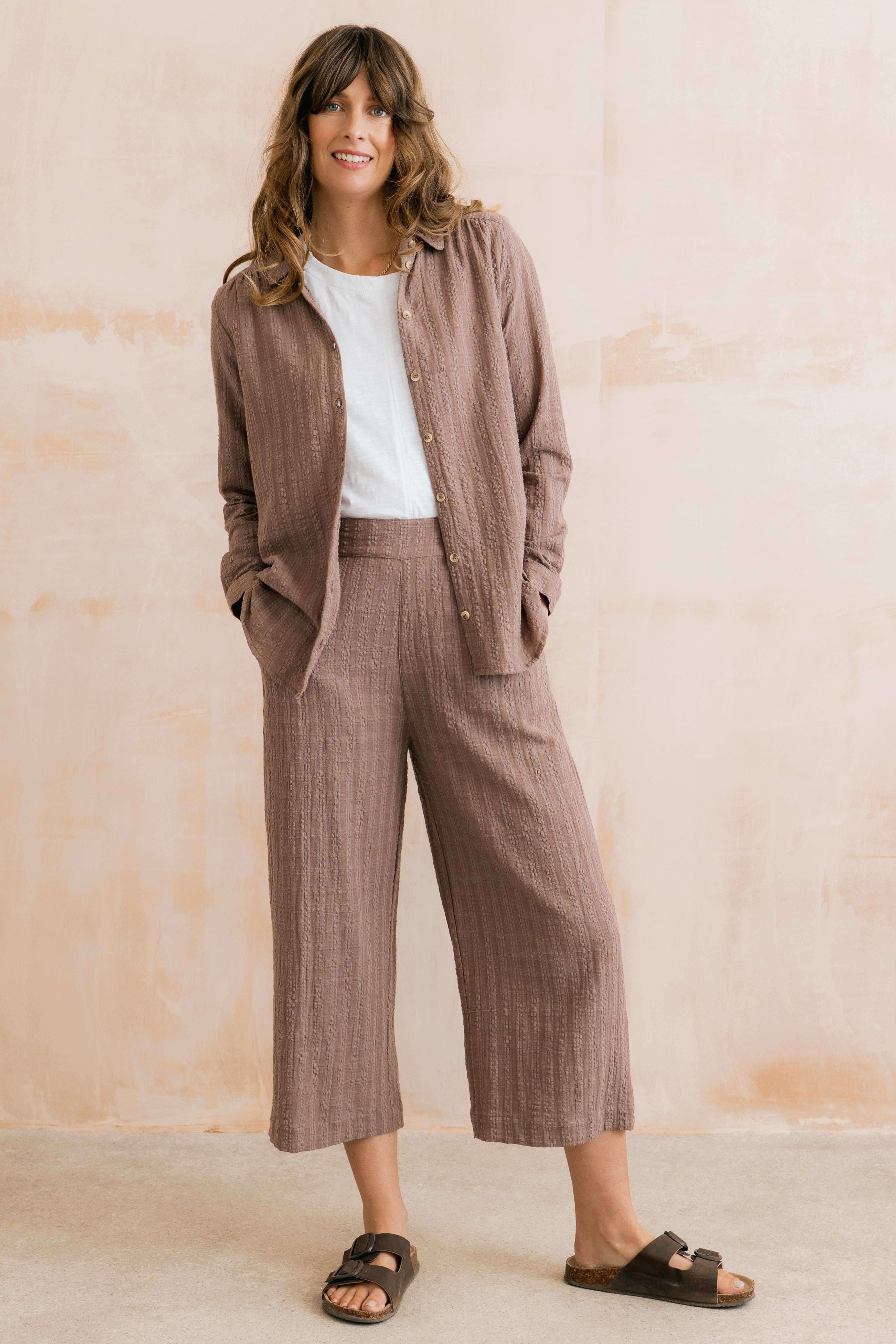 Lily & Me Drift Seersucker Trouser ~ Mocha